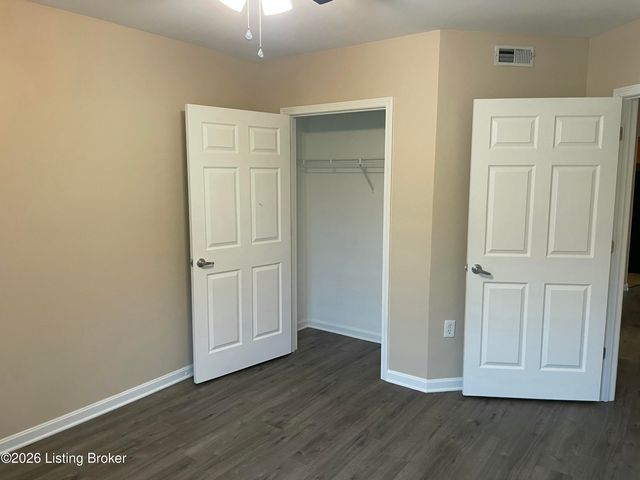 8832 Moody Rd 103, Louisville, KY 40219