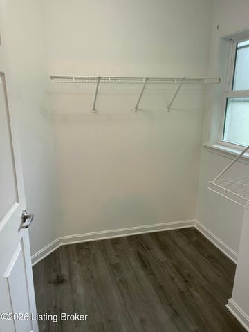 8832 Moody Rd 103, Louisville, KY 40219