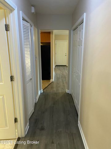 8832 Moody Rd 103, Louisville, KY 40219