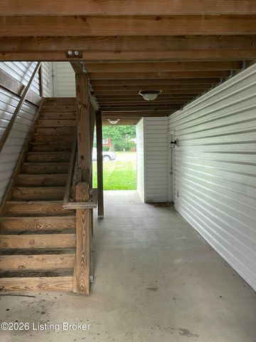 8832 Moody Rd 103, Louisville, KY 40219