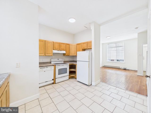 1519 N BOUVIER ST, Philadelphia, PA 19121