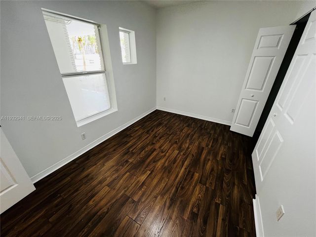 946 Bay Dr 2, Miami Beach, FL 33141