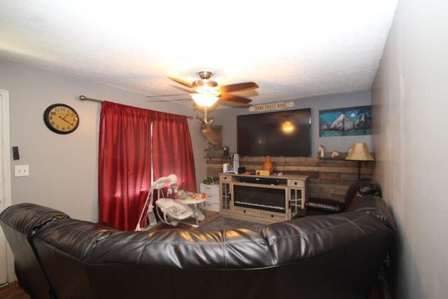 305 Djeddah Drive, Lawrenceburg, KY 40342
