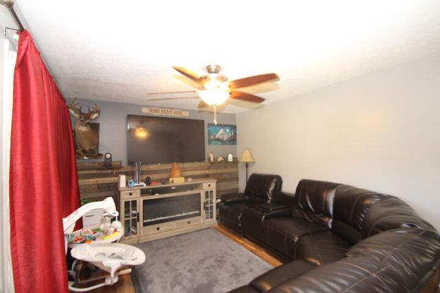 305 Djeddah Drive, Lawrenceburg, KY 40342