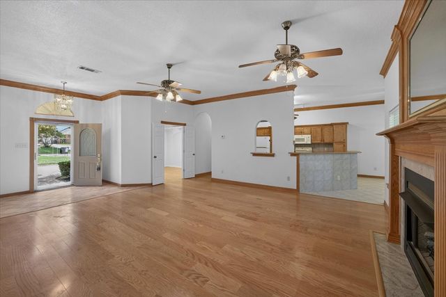 6224 Canyon Trail, Lake Worth, TX 76135