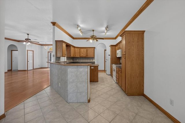 6224 Canyon Trail, Lake Worth, TX 76135