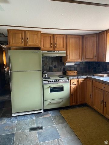 955 E 5240 N, Scofield, UT 84526