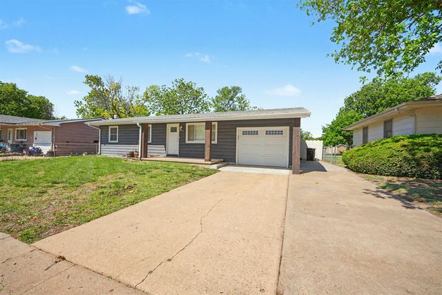 2322 Aurora, Salina, KS 67401