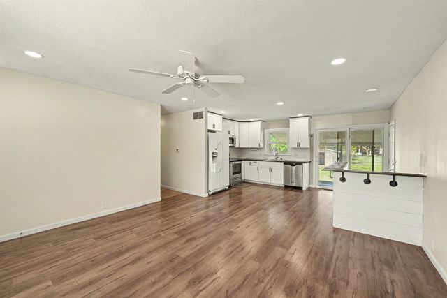 2322 Aurora, Salina, KS 67401