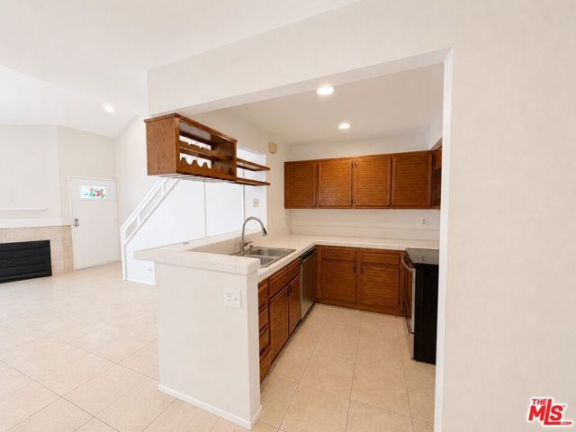 1158 Tivoli Lane 180, Simi Valley, CA 93065