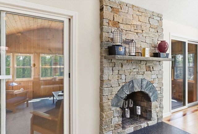 8 Valleywood Rd, Hopkinton, MA 01748