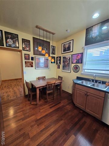 811 N Main Street, Columbia, IL 62236