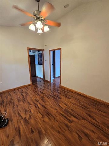 811 N Main Street, Columbia, IL 62236