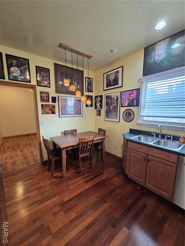 811 N Main Street, Columbia, IL 62236