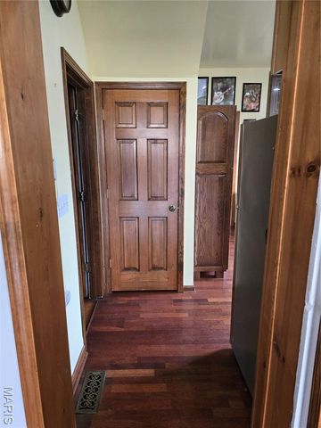 811 N Main Street, Columbia, IL 62236