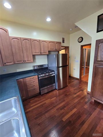 811 N Main Street, Columbia, IL 62236