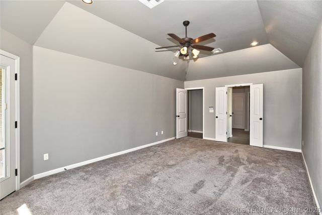 2620 W 116th Place S, Jenks, OK 74137