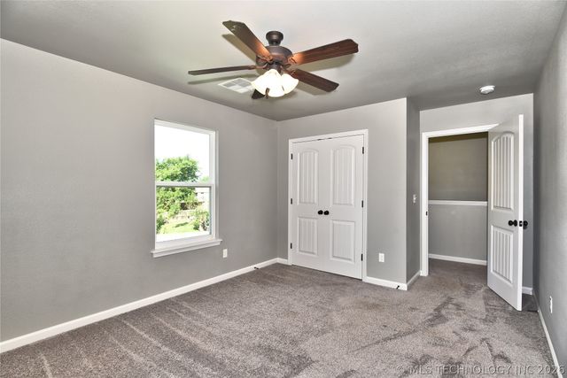 2620 W 116th Place S, Jenks, OK 74137