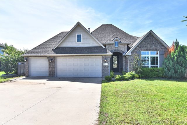 2620 W 116th Place S, Jenks, OK 74137