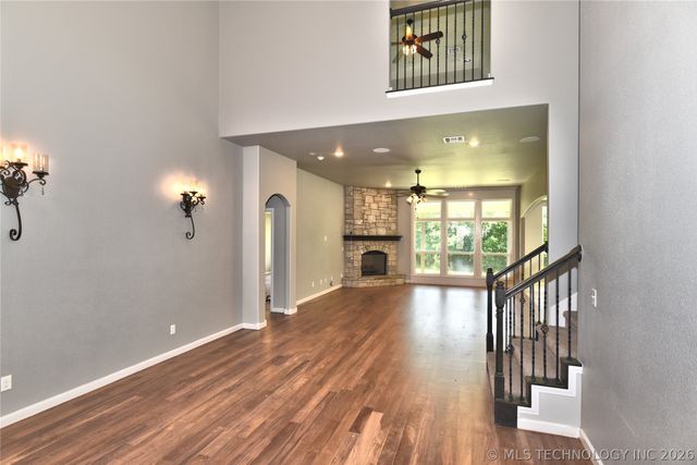 2620 W 116th Place S, Jenks, OK 74137