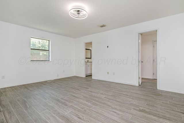 4015 OAKHURST Drive, Amarillo, TX 79109