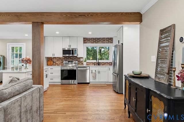 2016 Wrens Nest Rd, Richmond, VA 23235