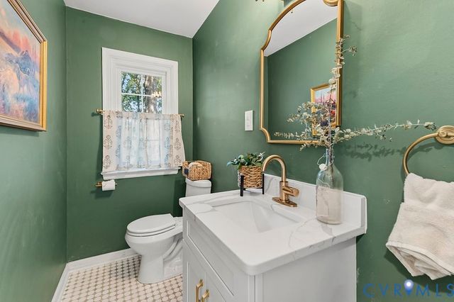 2016 Wrens Nest Rd, Richmond, VA 23235
