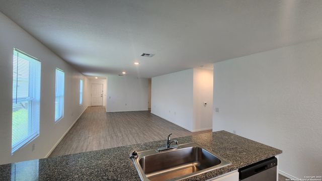 10179 Asta Trail, San Antonio, TX 78224