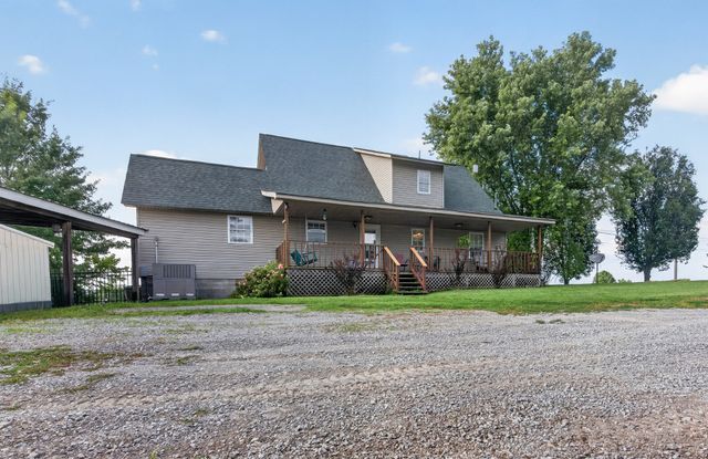 250 High Meadows Ln, Shelbyville, TN 37160