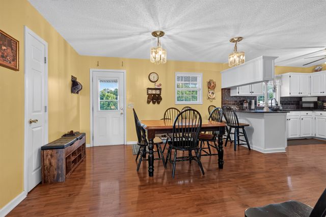 250 High Meadows Ln, Shelbyville, TN 37160