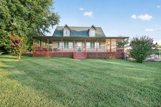 250 High Meadows Ln, Shelbyville, TN 37160
