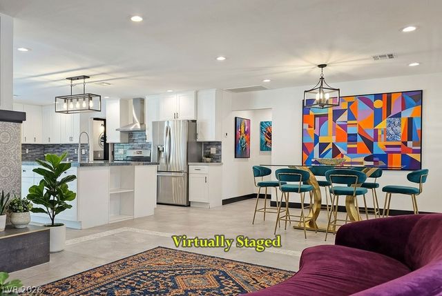 2870 Belcastro Street, Las Vegas, NV 89117