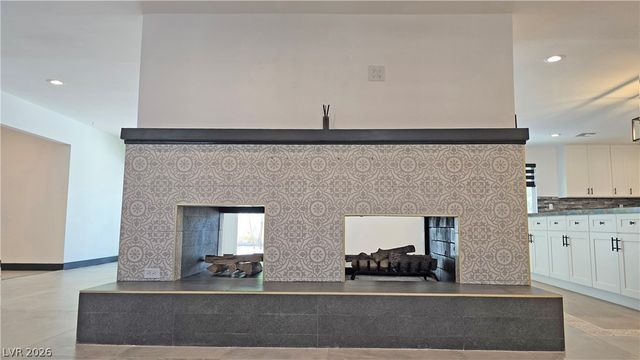 2870 Belcastro Street, Las Vegas, NV 89117