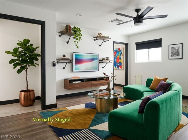 2870 Belcastro Street, Las Vegas, NV 89117