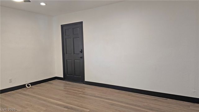 2870 Belcastro Street, Las Vegas, NV 89117