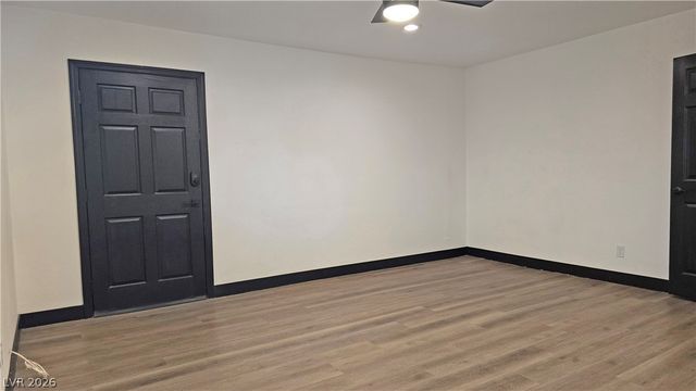 2870 Belcastro Street, Las Vegas, NV 89117