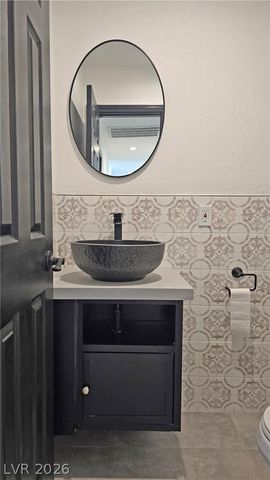 2870 Belcastro Street, Las Vegas, NV 89117