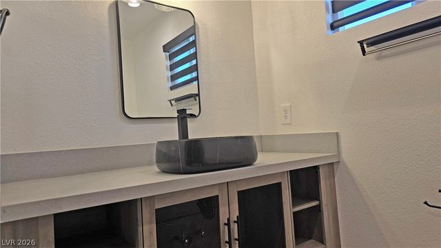 2870 Belcastro Street, Las Vegas, NV 89117