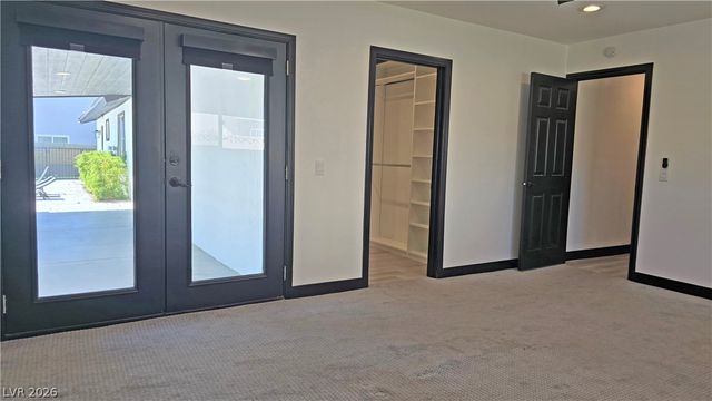 2870 Belcastro Street, Las Vegas, NV 89117