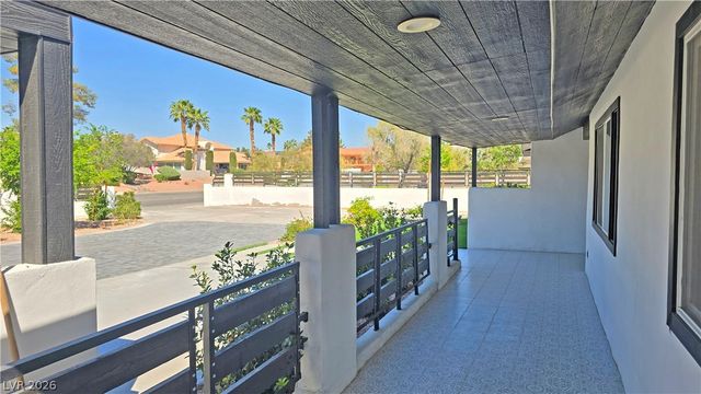 2870 Belcastro Street, Las Vegas, NV 89117