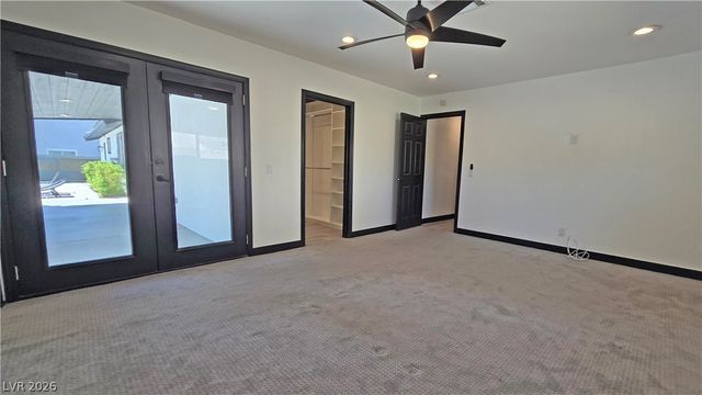 2870 Belcastro Street, Las Vegas, NV 89117