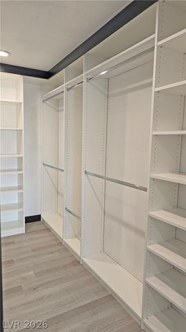 2870 Belcastro Street, Las Vegas, NV 89117