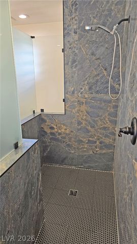 2870 Belcastro Street, Las Vegas, NV 89117