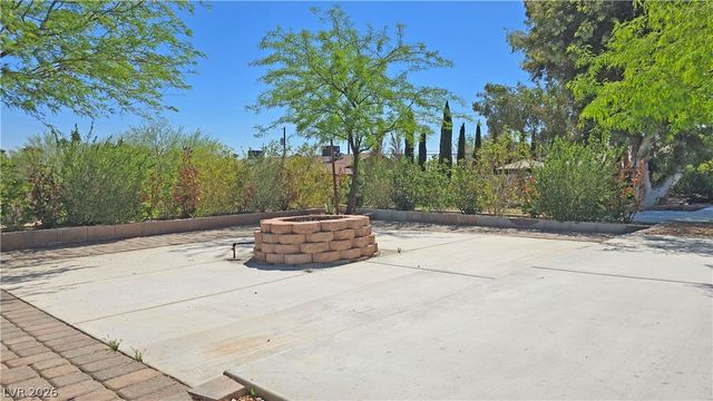 2870 Belcastro Street, Las Vegas, NV 89117