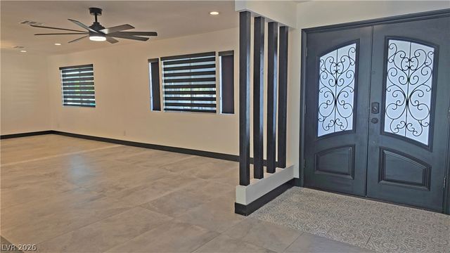 2870 Belcastro Street, Las Vegas, NV 89117