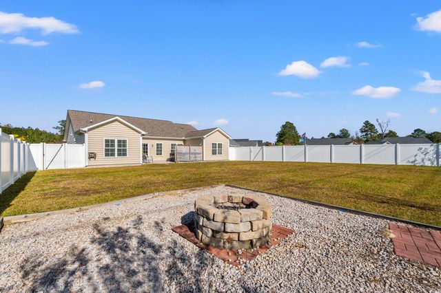 153 Grier Crossing Dr., Conway, SC 29526