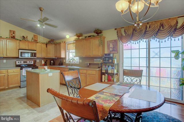 849 LINDIA DRIVE, Chambersburg, PA 17202