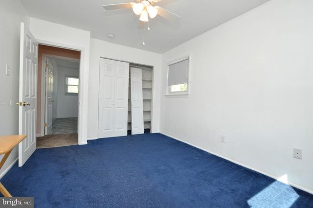 192 CANTERBURY RD, Mount Laurel, NJ 08054