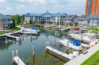 24 Kreger Drive, Wyandotte, MI 48192