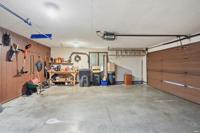 5611 Larchwood Run, Fort Wayne, IN 46825